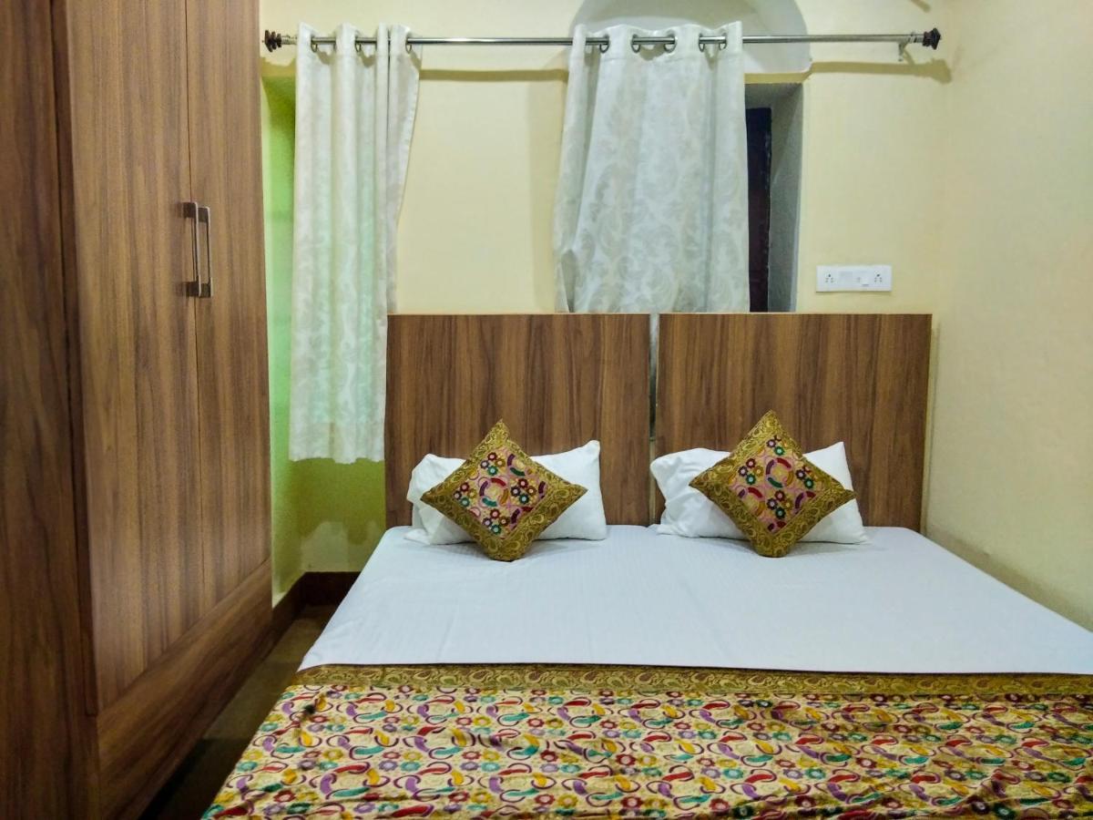 Ajay Guest House Varanasi Exterior photo
